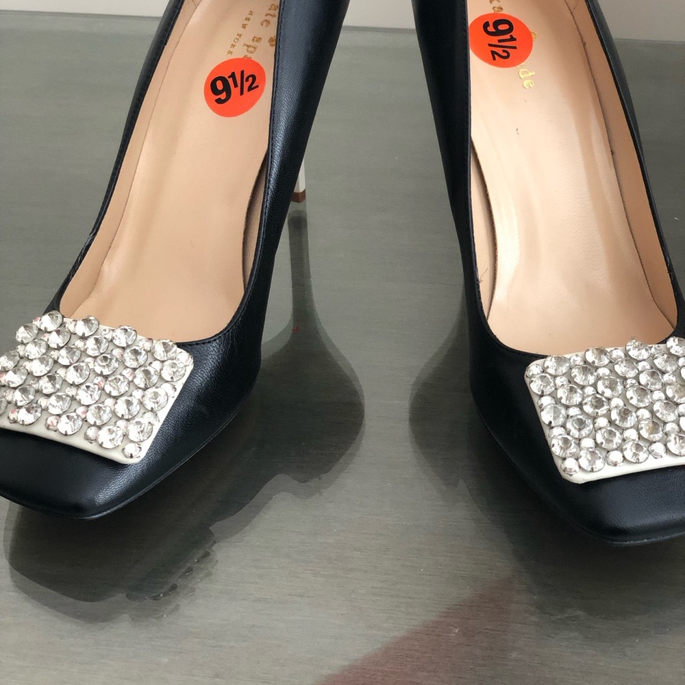 Brand New Kate Spade pumps with crystals